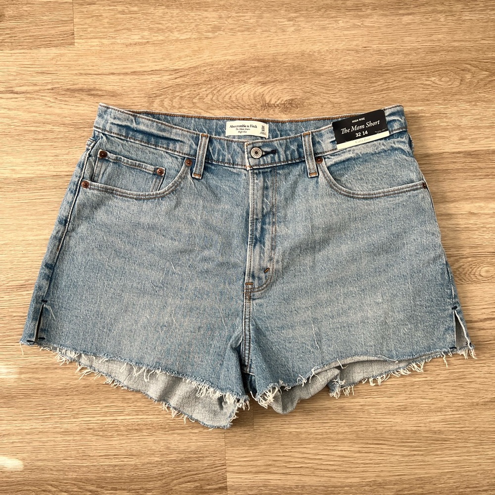 Abercrombie & Fitch The Mom Short Curve Love